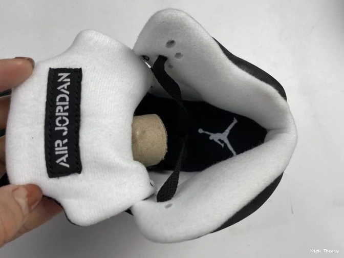 Kicktheory CT4838-011 JORDAN OREO 5 AIR 0815